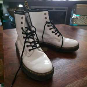 Women's Dr. Martens Boots Size 8 White